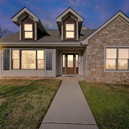 Rest And Rally Retreat 5br