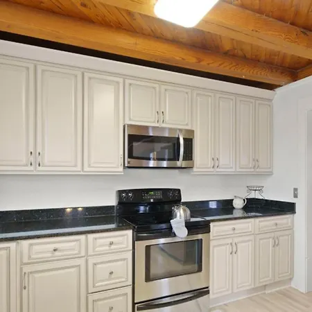 Renovated 5br/3ba W/ Rec * Charlotte