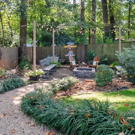 Holiday home 3br Pga Garden Oasis - Near Quail Hollow And Light Rail