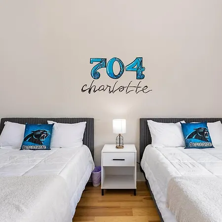 Uptown Panthers Den 2 Holiday home