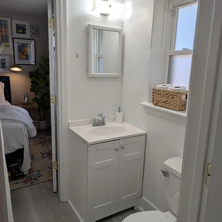Holiday home Small Space, Big Personality W/ King + Queen Bed *