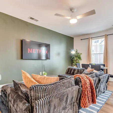 Holiday home 4br Townhouse King Bed Garage Northlake