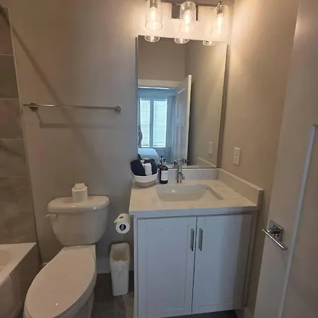 Qc Rooftop Retreat | Rooftop | Garage | Dog Park
