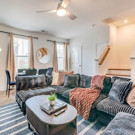 4br Townhouse King Bed Garage Northlake Holiday home *