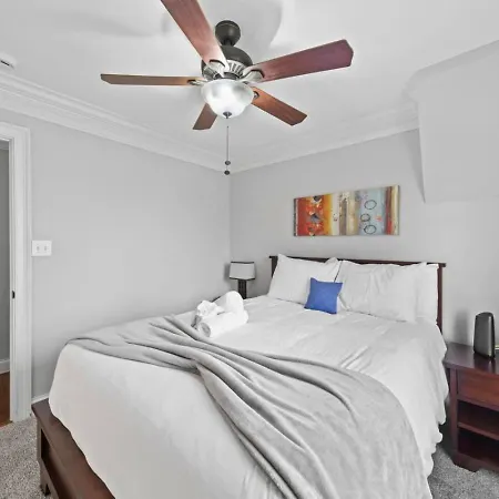 Holiday home Rest And Rally Retreat 5br
