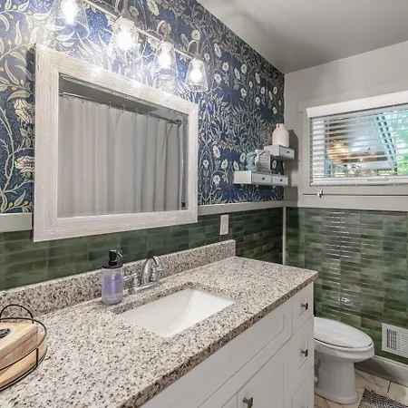 3br Pga Garden Oasis - Near Quail Hollow And Light Rail Holiday home Charlotte