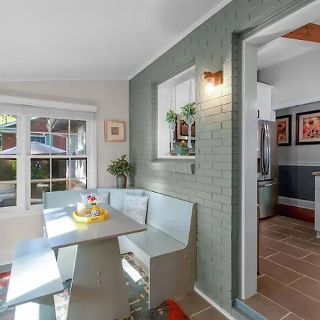 3br Pga Garden Oasis - Near Quail Hollow And Light Rail