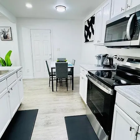 Cozy Corner Escape Entire In Charlotte
