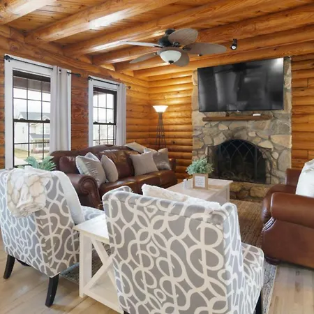 Holiday home Renovated 5br/3ba W/ Rec Charlotte