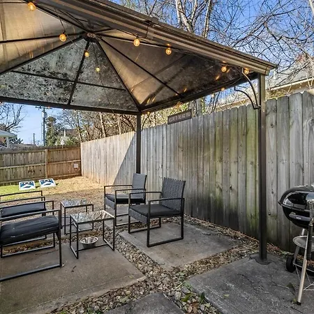 2br With Fenced Backyard, Minutes To Uptown Holiday home Charlotte