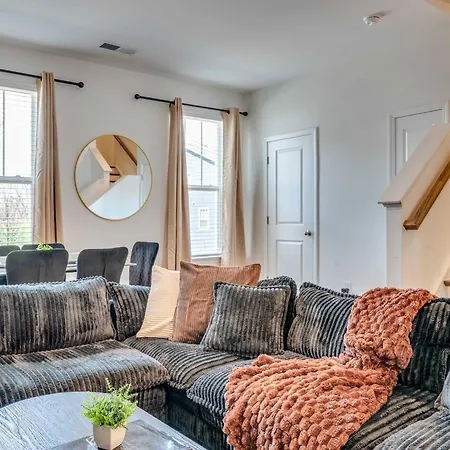 4br Townhouse King Bed Garage Northlake * Charlotte