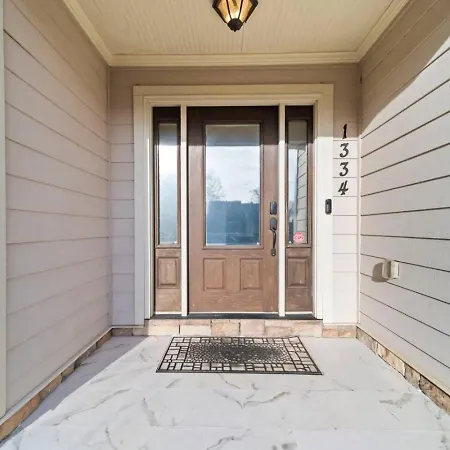 Rest And Rally Retreat 5br