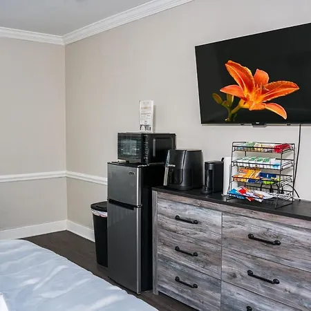 Apartment Quaint Mins To Atrium Health & Panthers Stadium *