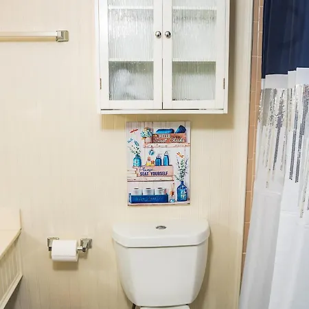 Quaint Mins To Atrium Health & Panthers Stadium *