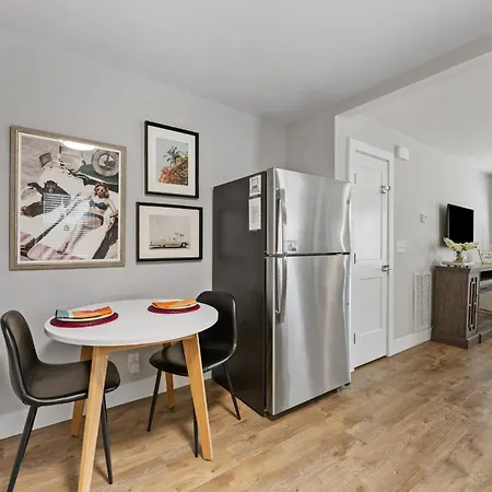 Optimist Abode 2: <7min To Noda-midwood-uptown Apartment