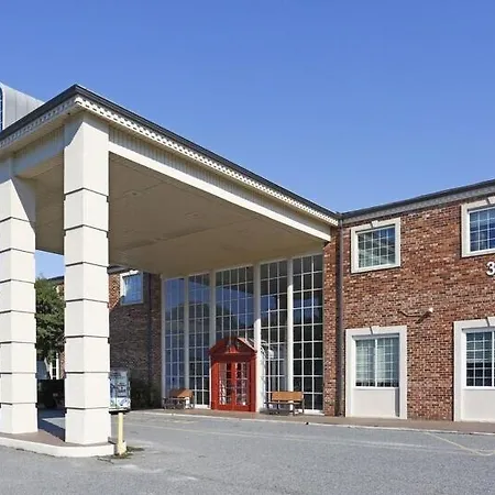 Apartment Quaint Mins To Atrium Health & Panthers Stadium
