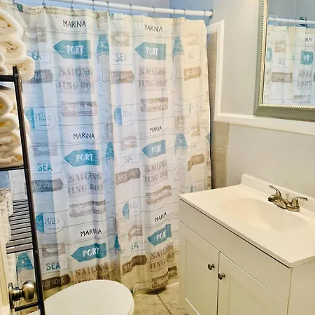 Cozy 1 Bedroom *