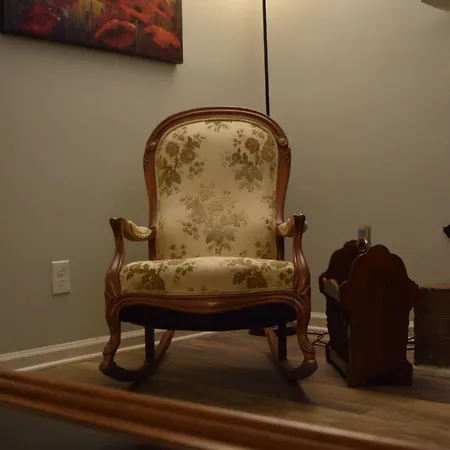 Apartment Mint Hill Mystery Manor *