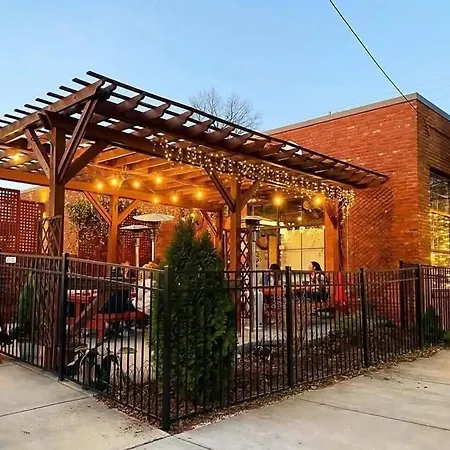 The Little Sugaw House *