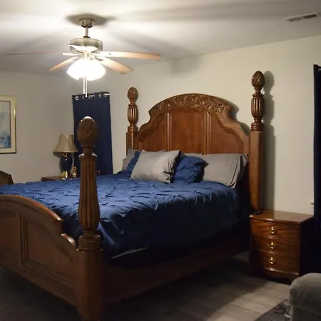 Mint Hill Mystery Manor Apartment *
