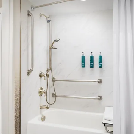 Hotel Hilton Place 3*