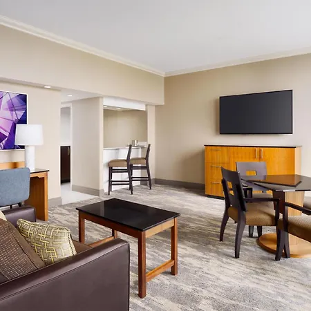Hotel Hilton Place 3*