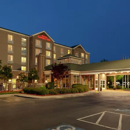 Hilton Garden North Hotel 3*