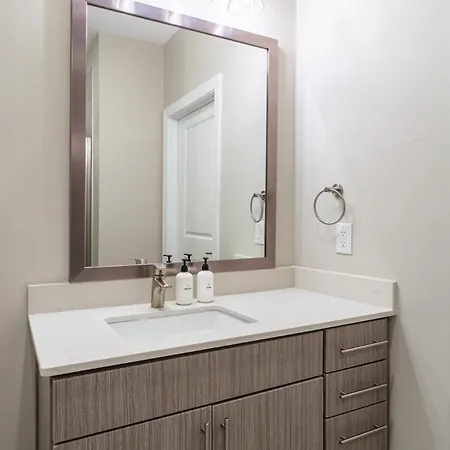 Hotel Kasa Freemorewest 4*