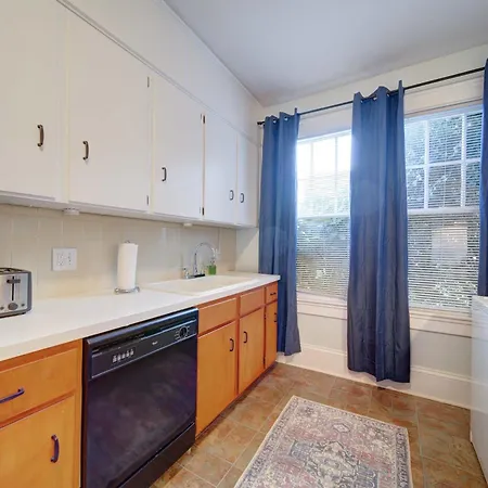 Elegant And Colorful 1br With Covered Porch