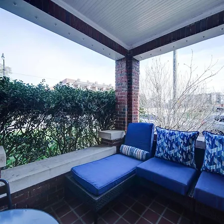 Elegant And Colorful 1br With Covered Porch * Charlotte