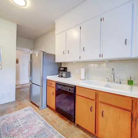 Elegant And Colorful 1br With Covered Porch Holiday home Charlotte