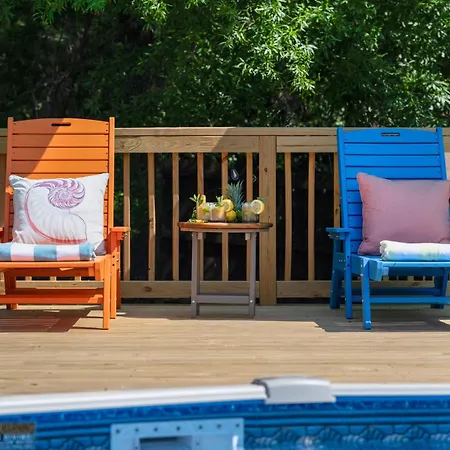 Pool Oasis With Hot Tub, Pickleball Court And Games Near Uptown