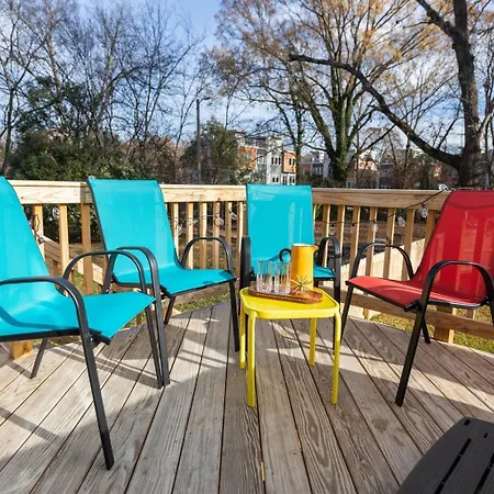 Hot Tub Game Rooftop Fire Pit Uptown Holiday home *