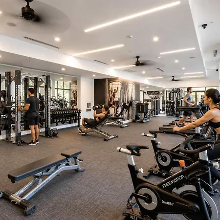 Urban Comfort 1bd Sleeps 6 Dt 5 Min Gym & Parking *