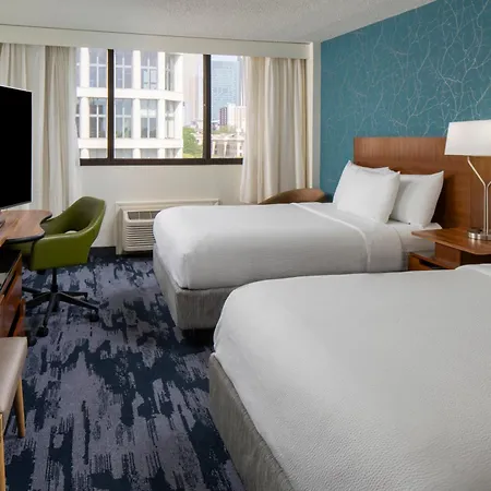 Hotel Fairfield & By Marriott Uptown
