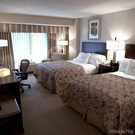 Doubletree By Hilton Airport