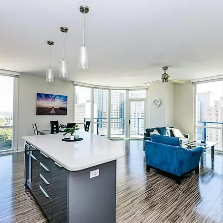 Uptown 2br Furnished *