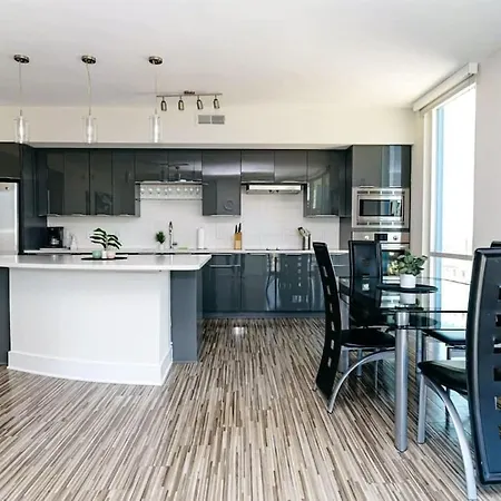 2br Uptown Furnished Apts *