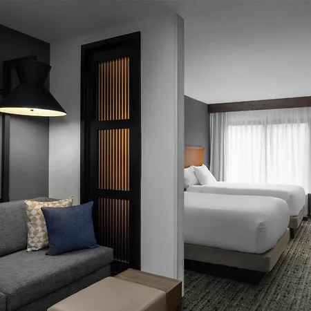 Hotel Hyatt Place Airport/lake Pointe