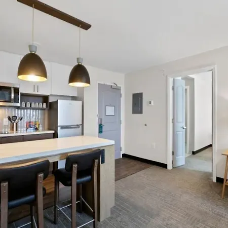 Staybridge Arpt Area - Tyvola By Ihg Hotel 3*