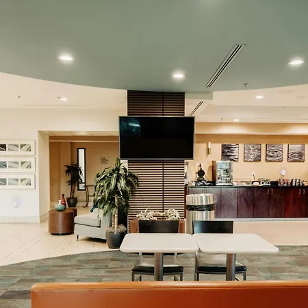 The Beacon Airport By Ihg Hotel