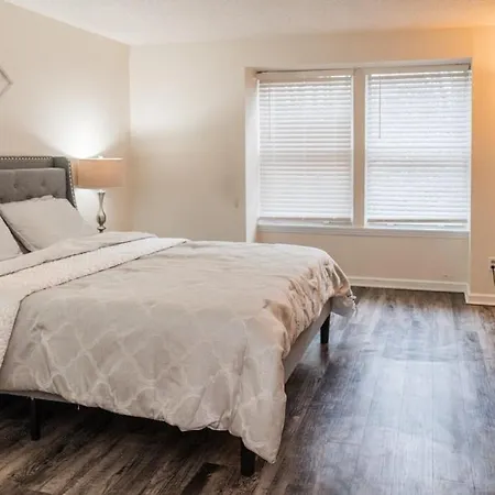 Apartment Upscale 2 Queen Beds-2 Bath In Unc Speedway Area *