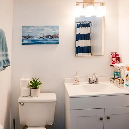 Upscale 2 Queen Beds-2 Bath In Unc Speedway Area *