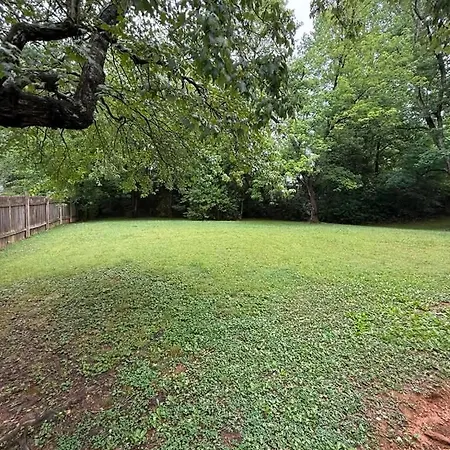 Holiday home Spacious 4br - 10 Min To Uptown - Yard - Pets Ok