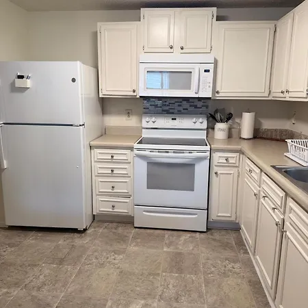 Spacious 4br - 10 Min To Uptown - Yard - Pets Ok Charlotte