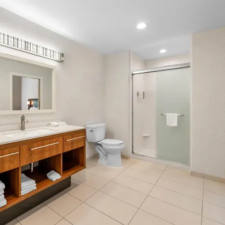 Home2 By Hilton Airport Hotel 3*