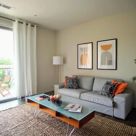 League Flats Uptown At West Trade Street Apartment Charlotte