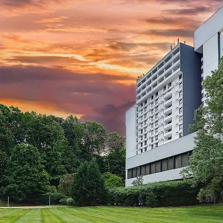 Sonesta Lower South End 4*