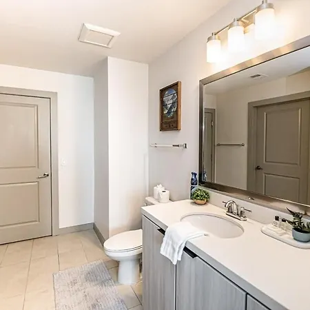 Uptown Fully Furnished 2br Apts *