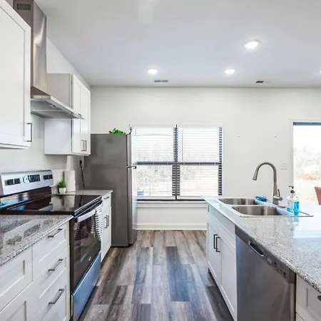Holiday home Pet Friendly 3br House In